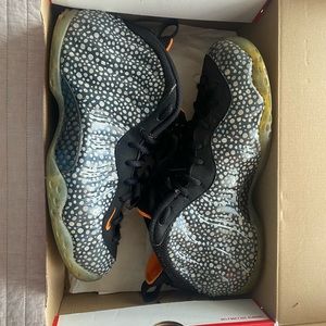 Nike Air Foamposite Safari size 10.5